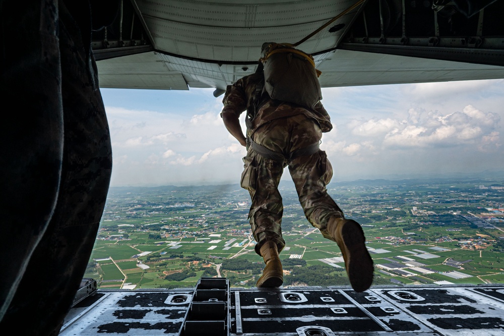 Joint, bilateral training a success through mobility air force tactical airlift mission