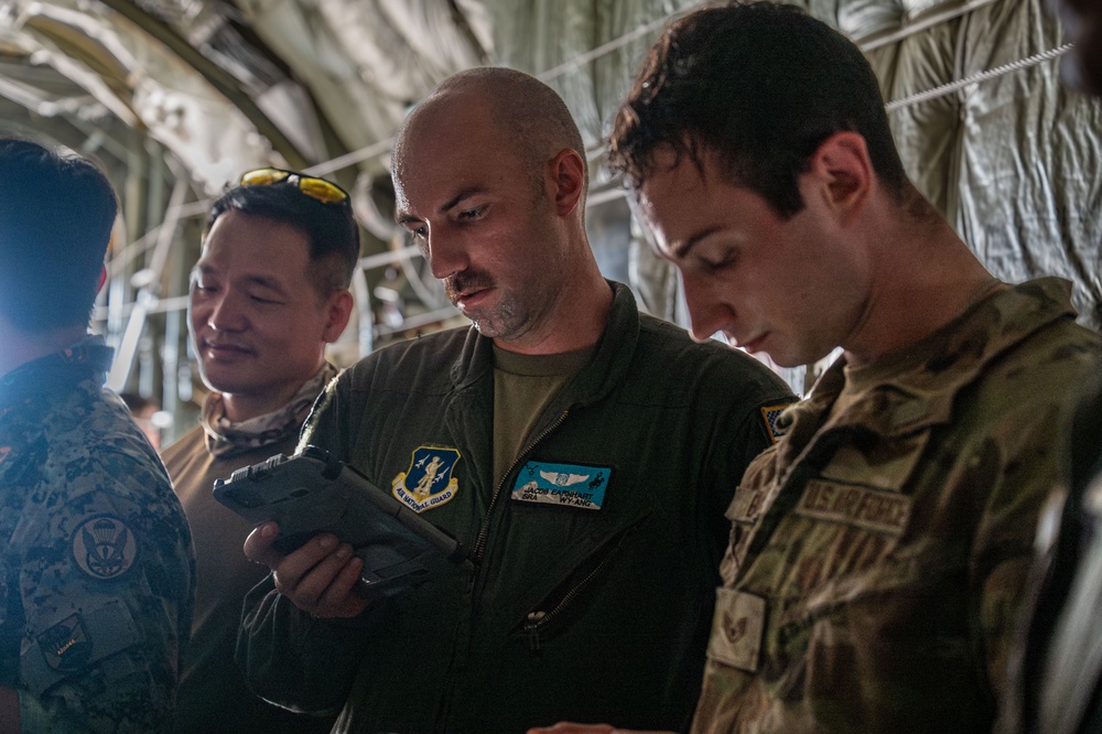 Joint, bilateral training a success through mobility air force tactical airlift mission