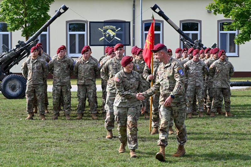 Bull Battery 4-319th Change of Command