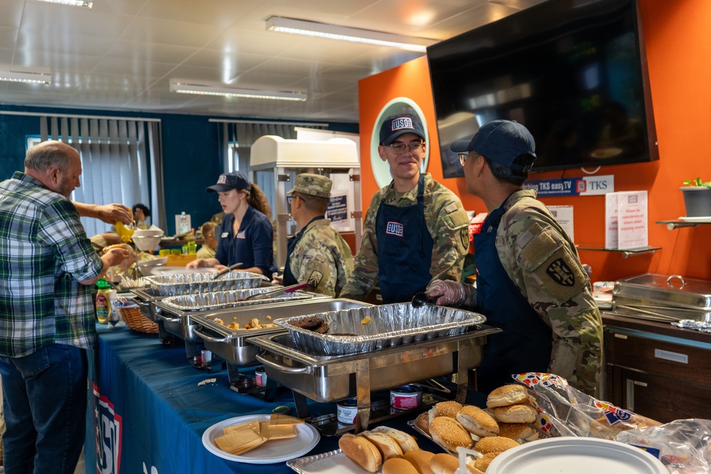 USAREUR-AF Best Squad Competition: USO Lunch
