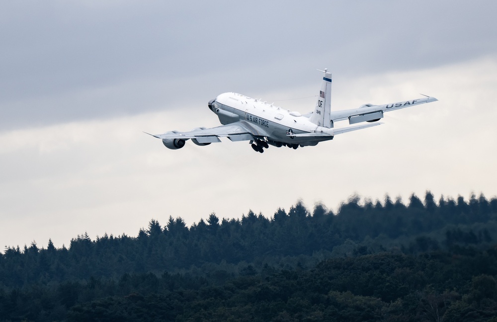 The 100th ARW and 95th RS: Partners in Deterrence