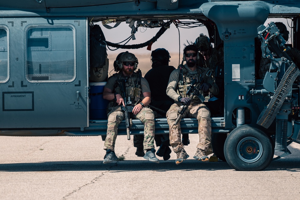 Combat Search and Rescue teams strengthen skills through training