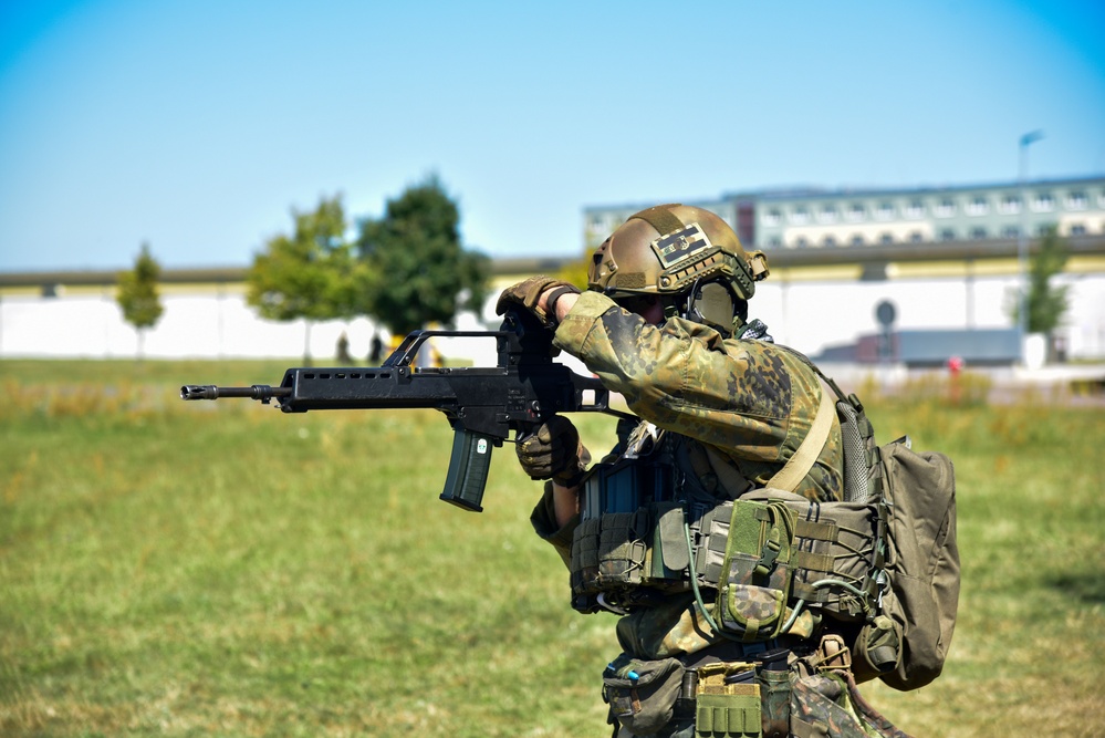 7th Army NCOA Participates in CBRN and Weapons familiarization for GAFPB