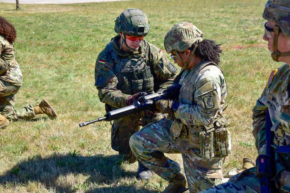 7th Army NCOA Participates in CBRN and Weapons familiarization for GAFPB
