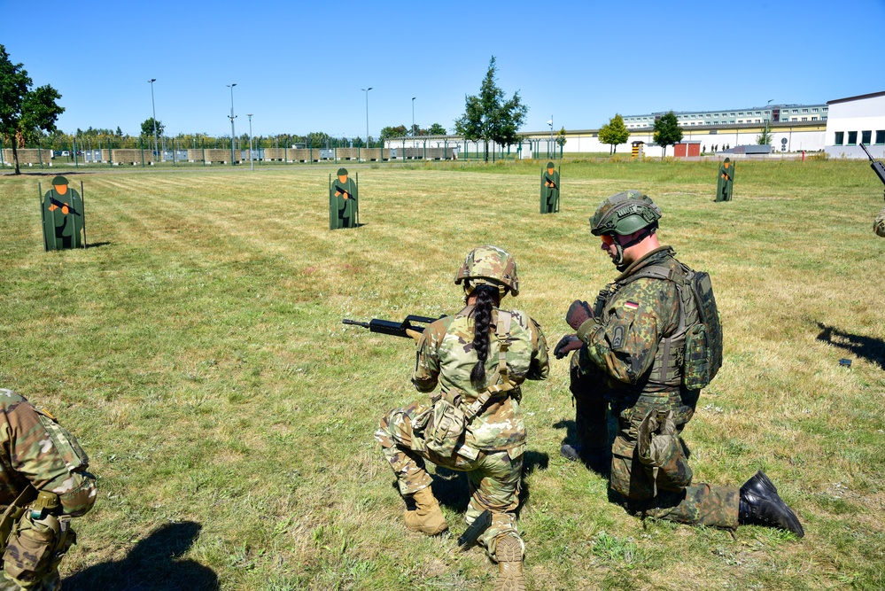 7th Army NCOA Participates in CBRN and Weapons familiarization for GAFPB