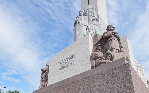 U.S. Congressman Visits Latvian Monument for Flyover