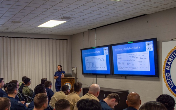 Submarine Sailors and Coast Guardsmen Complete MEDEVAC Training