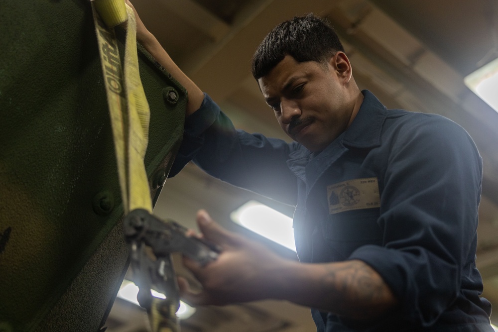 22nd MEU(SOC) | Preventative Maintenance Checks and Services on USS San Antonio