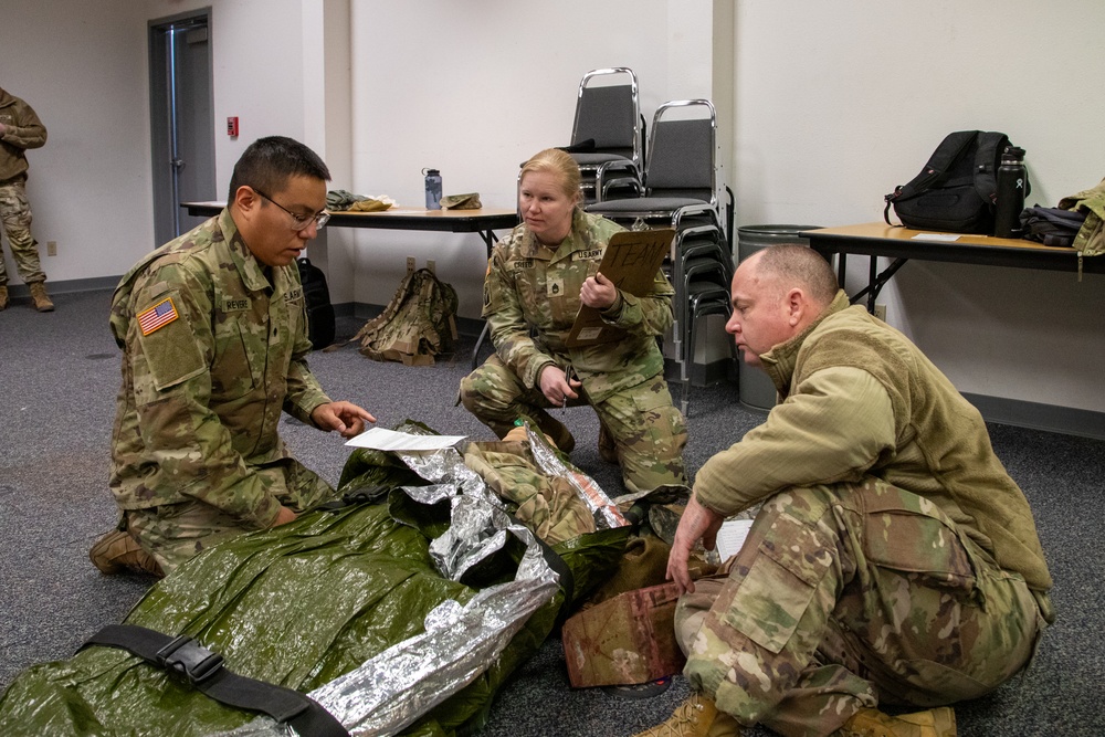 Soldiers Complete Combat Life Saver Course