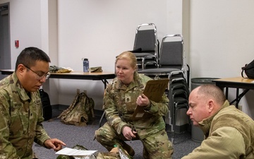 Soldiers Complete Combat Life Saver Course