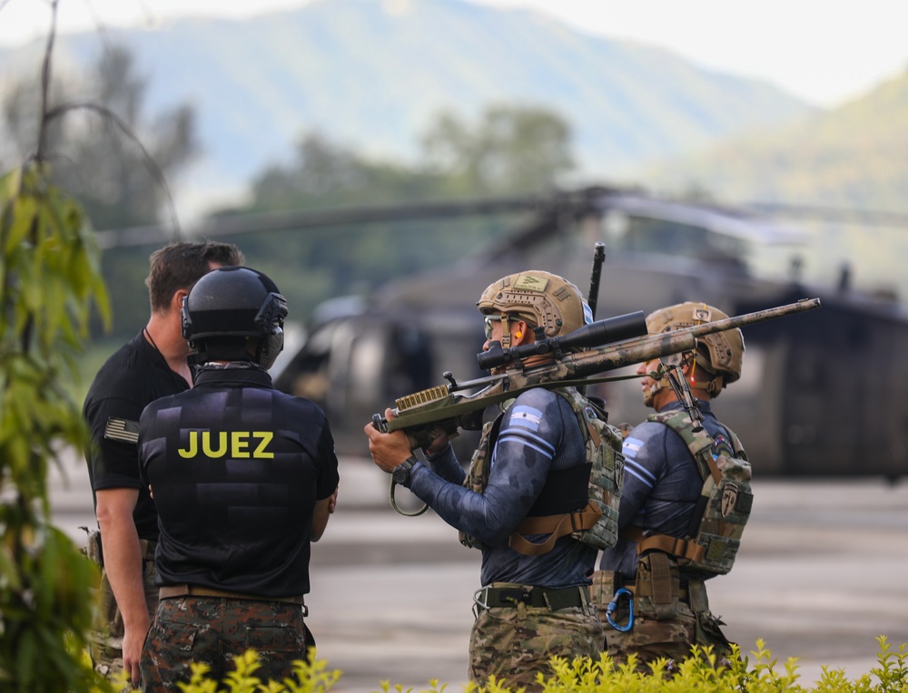 Fuerzas Comando 2025 Sniper Stage 2
