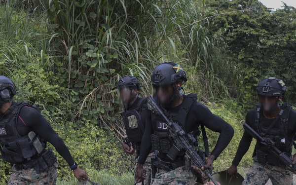 Fuerzas Comando 2025 Assaulter Stage 1