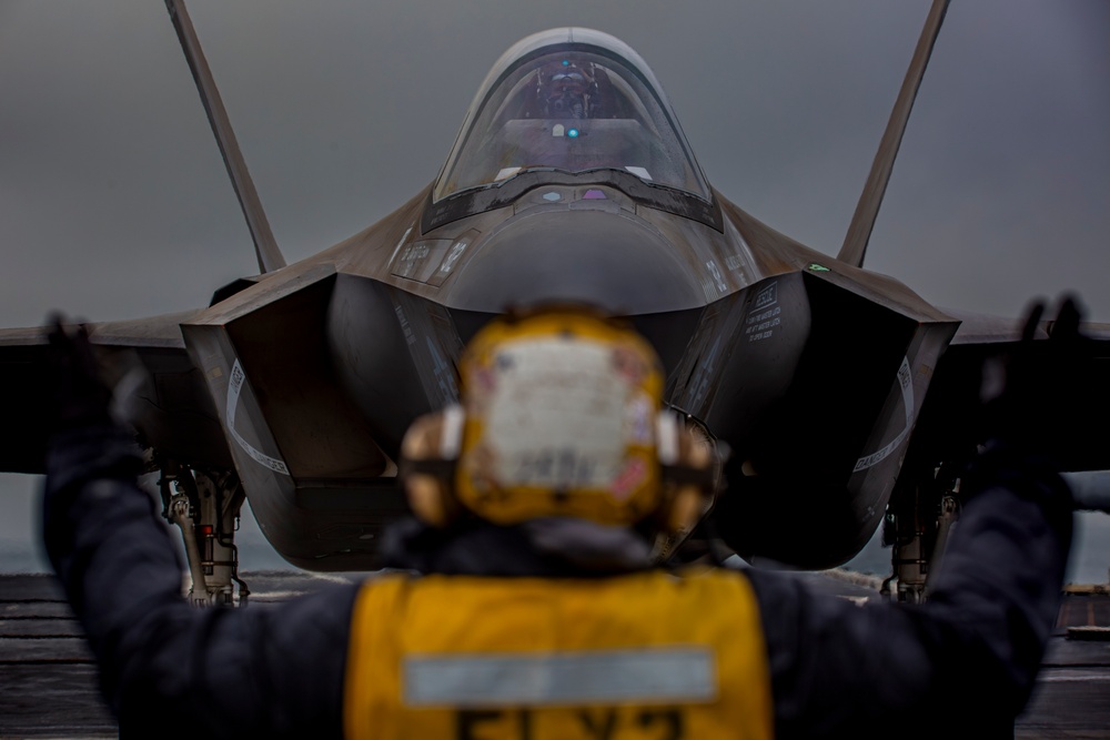 Abraham Lincoln participates in exercise Northern Edge 2025