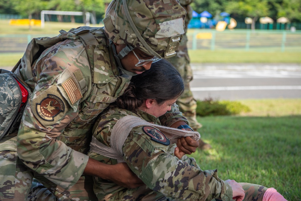 35th Medical Group and Munitions Airmen train with 137th SOW Air Commandos