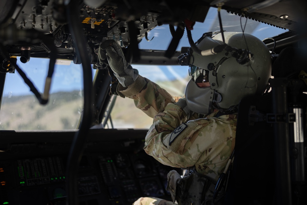 CLB-5, CLR-1 Marines rehearse sling load, speed ball deliveries with Nevada National Guard during MTX 4-25