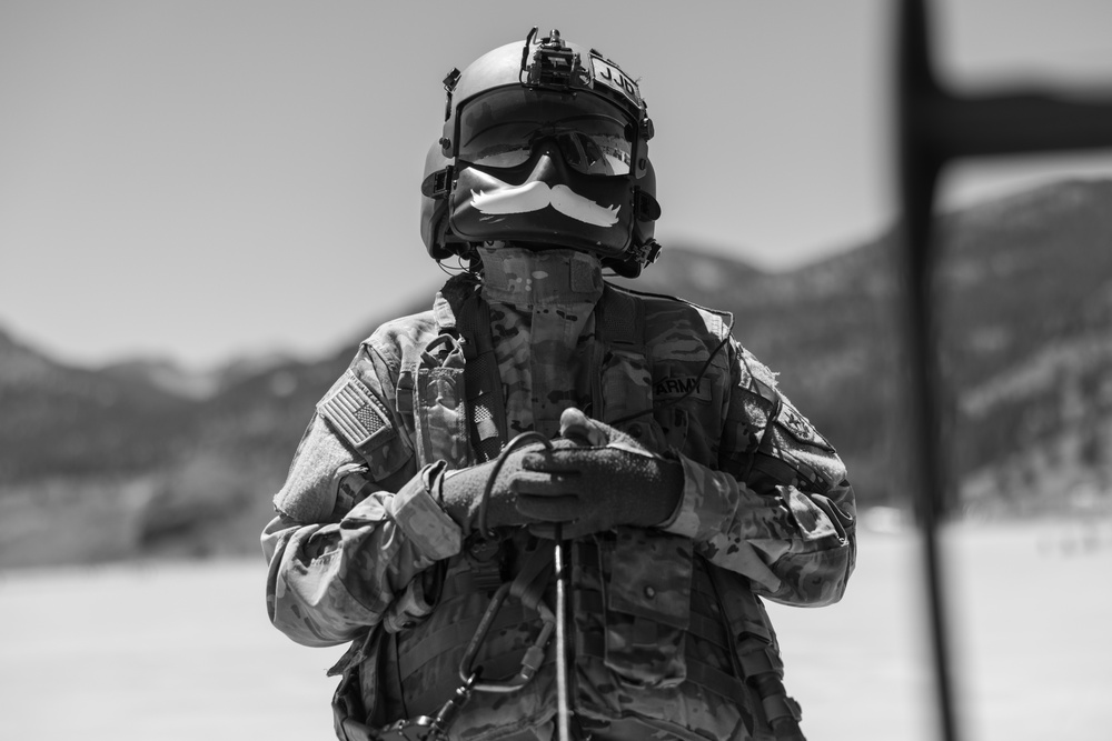 CLB-5, CLR-1 Marines rehearse sling load, speed ball deliveries with Nevada National Guard during MTX 4-25