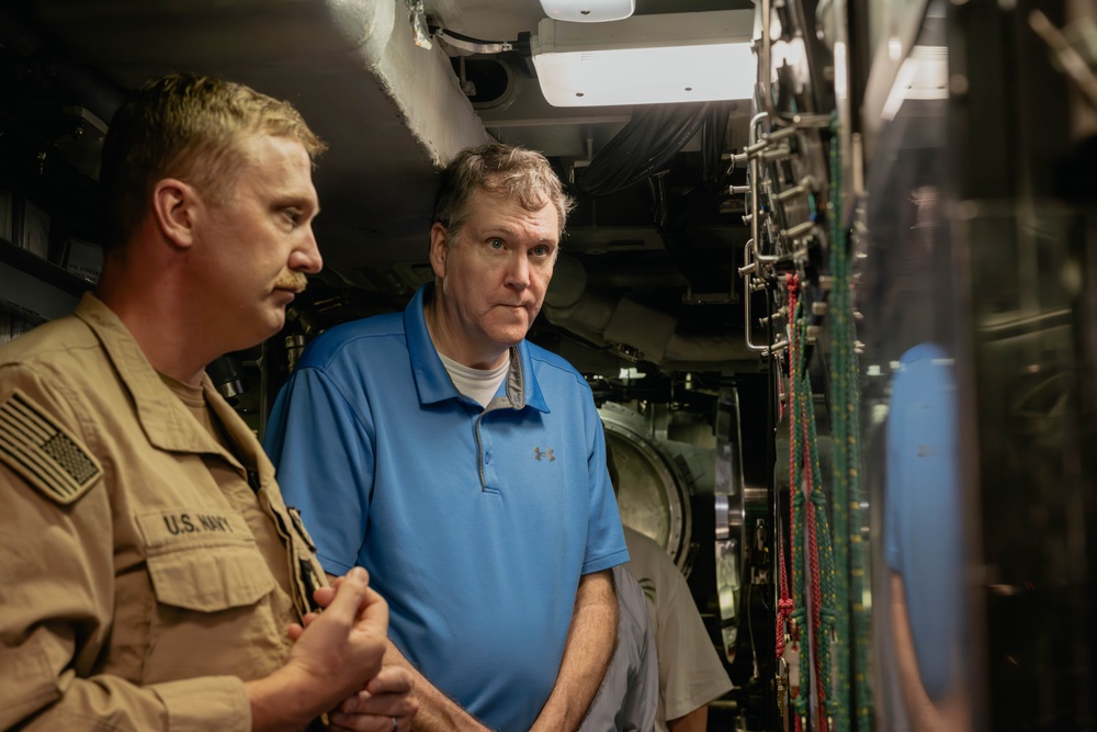 Dr. Michael Pollock Visits USS Indiana (SSN 789)
