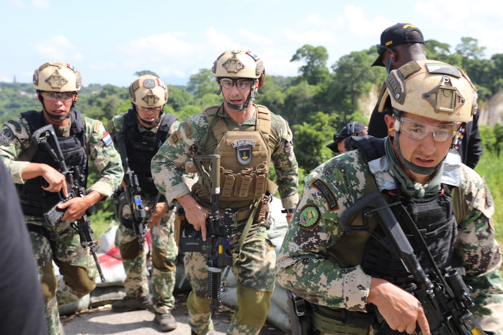 Fuerzas Comando 2025 Assaulter Stage 6