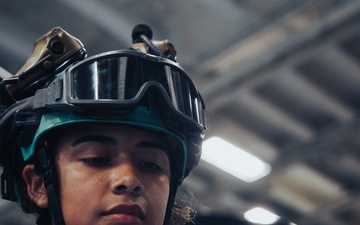 22nd MEU(SOC) | Hangar Aircraft Maintenance on USS Iwo Jima