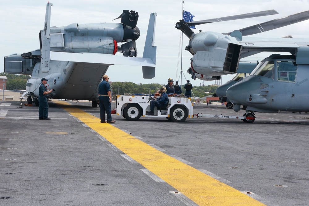 USS Iwo Jima Gets Underway