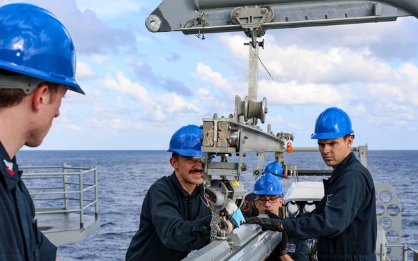 USS Iwo Jima RAM Launcher Loading