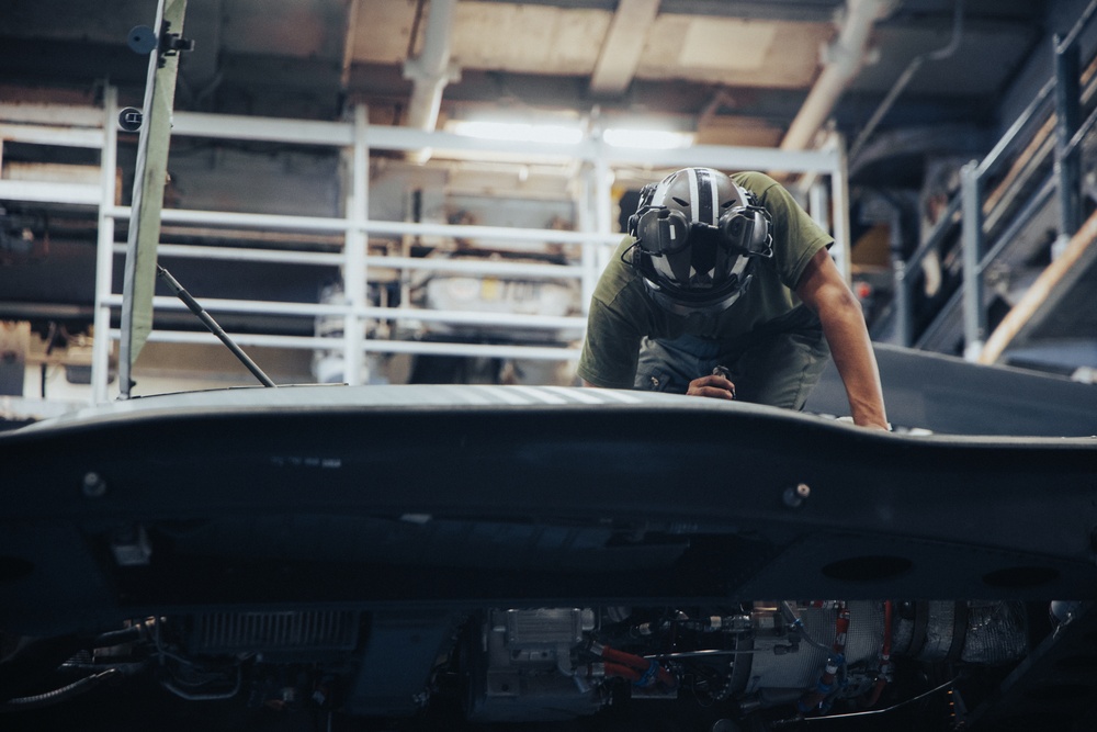 22nd MEU(SOC) | Hangar Aircraft Maintenance on USS Iwo Jima 22nd MEU(SOC) | Hangar Aircraft Maintenance on USS Iwo Jima