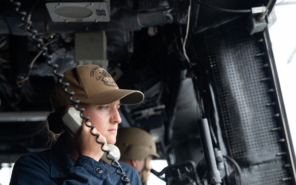 USS San Antonio (LPD 17) leaves port
