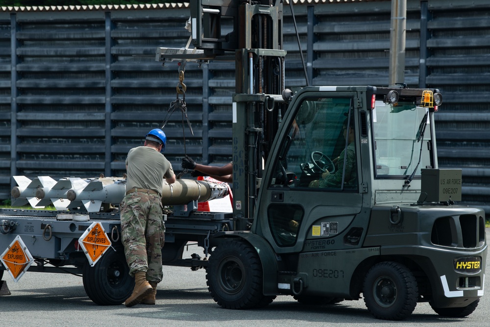 137th SOW and 35th MUNS conduct munitions operations