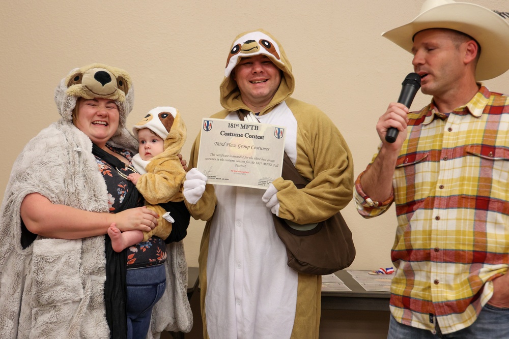 Soldiers and Families Enjoy Fall Fest