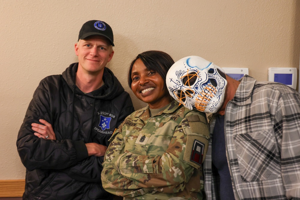 Soldiers and Families Enjoy Fall Fest
