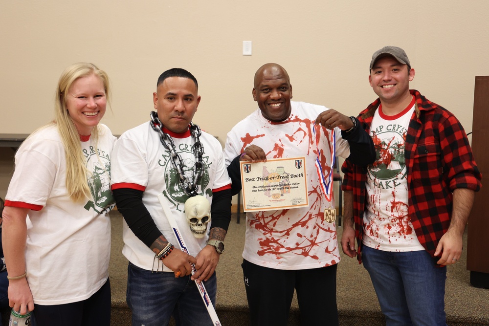 Soldiers and Families Enjoy Fall Fest