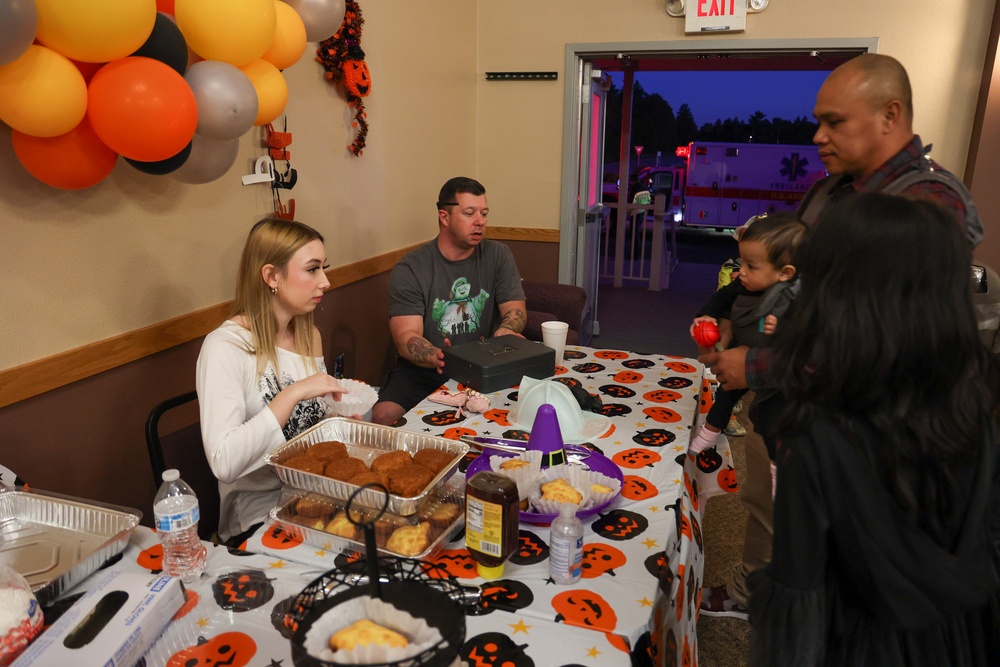 Soldiers and Families Enjoy Fall Fest