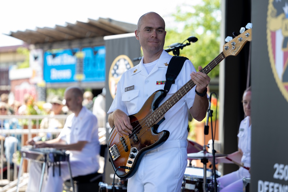 The Navy Band Country Current performs at the Minnesota State Fair