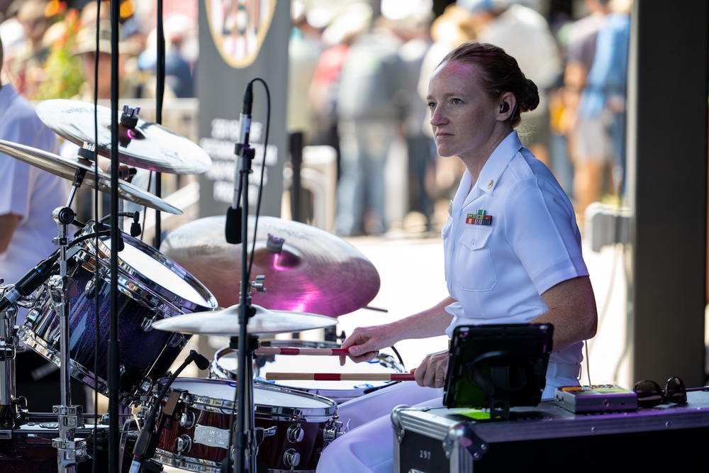 The Navy Band Country Current performs at the Minnesota State Fair