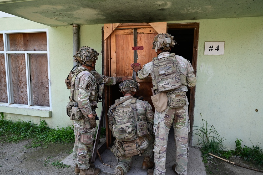 Combat Engineers Train to Breach Doors with Infantry at Rodriguez Live Fire Complex