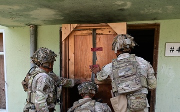 Combat Engineers Train to Breach Doors with Infantry at Rodriguez Live Fire Complex