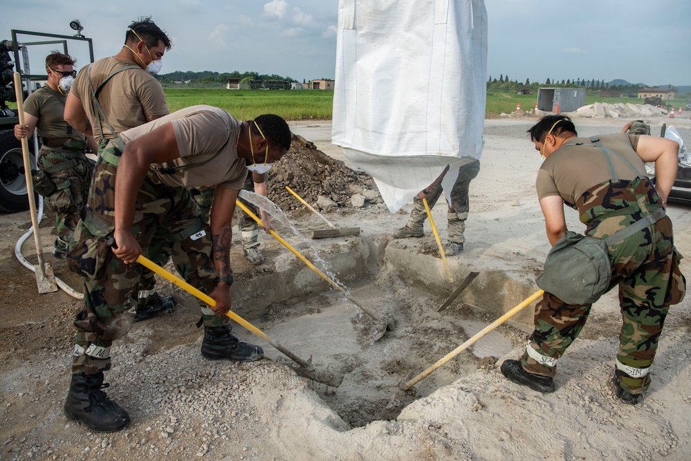 51st CES Airmen demonstrate Rapid Airfield Damage Repair during Ulchi Freedom Shield 25
