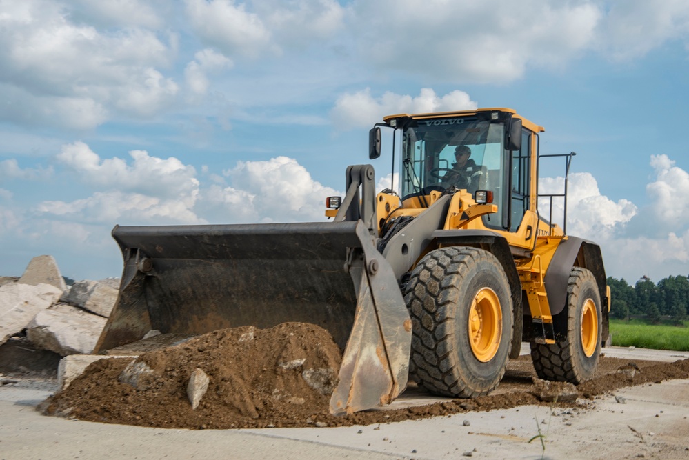 51st CES Airmen demonstrate Rapid Airfield Damage Repair during Ulchi Freedom Shield 25