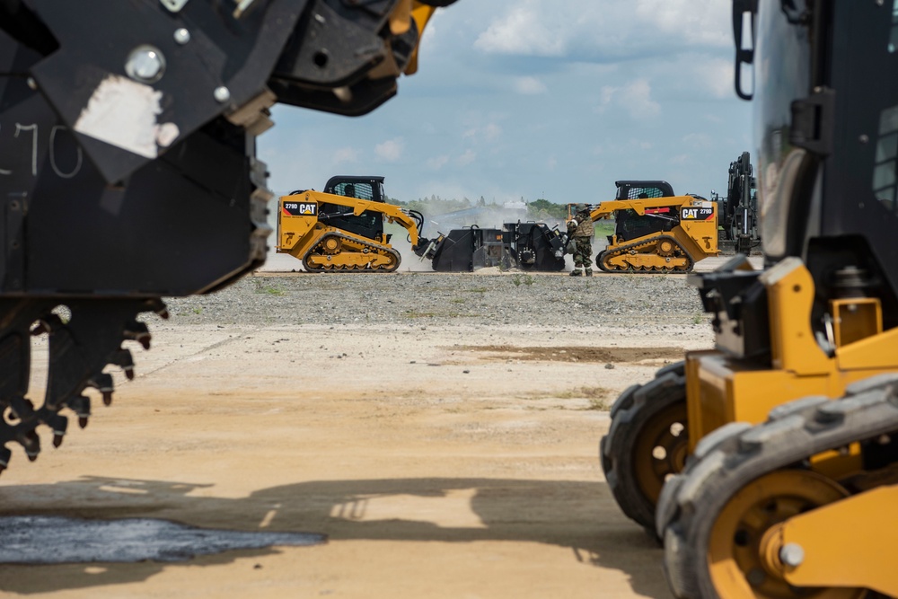 51st CES Airmen demonstrate Rapid Airfield Damage Repair during Ulchi Freedom Shield 25