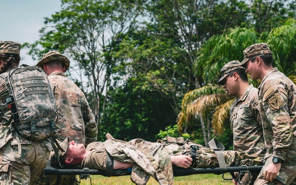 11th Airborne Division conducts MEDEVAC training during SGS 25