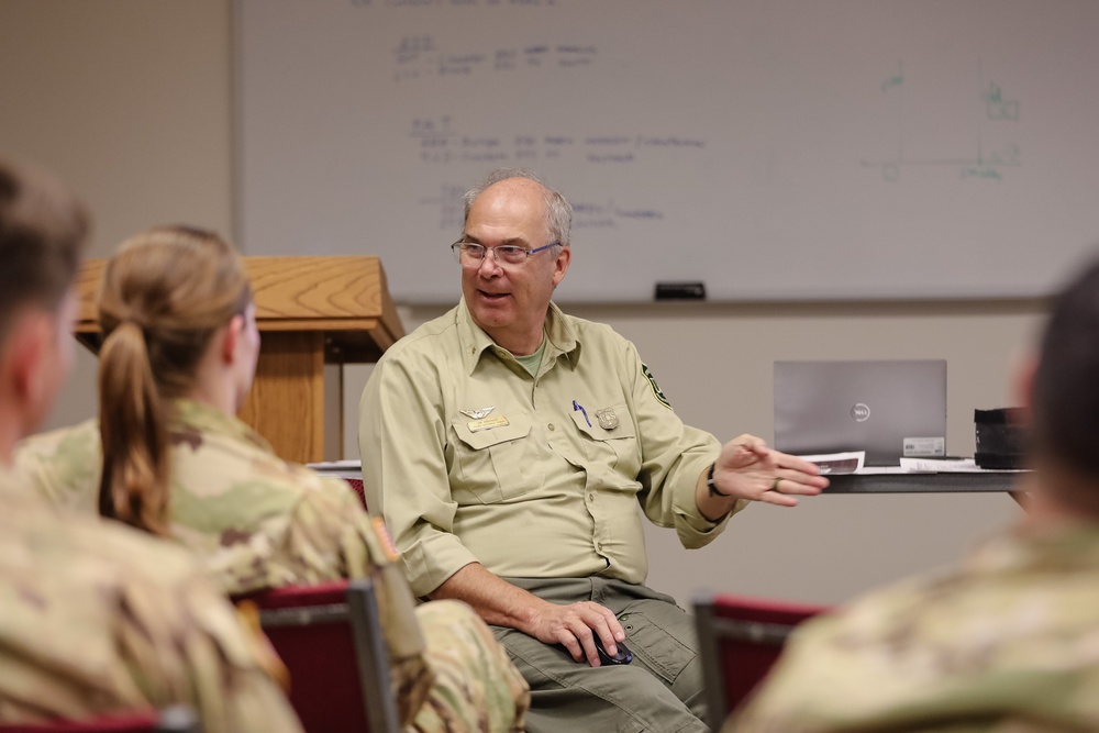 U.S. Army Pilots conduct mountain flying techniques class