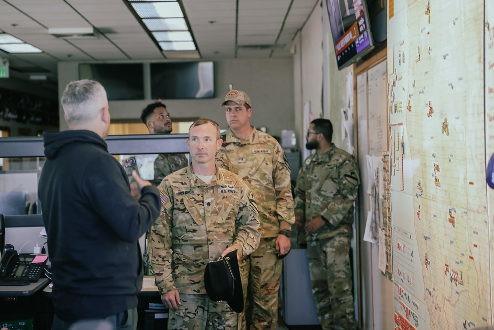 3rd Battalion, 227th Aviation Regiment Commander visits US Forest Service Headquarters