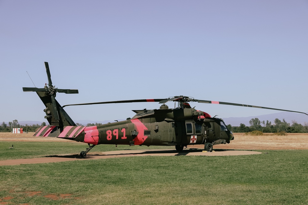 3rd Battalion, 227th Aviation Regiment Commander visits US Forest Service Headquarters