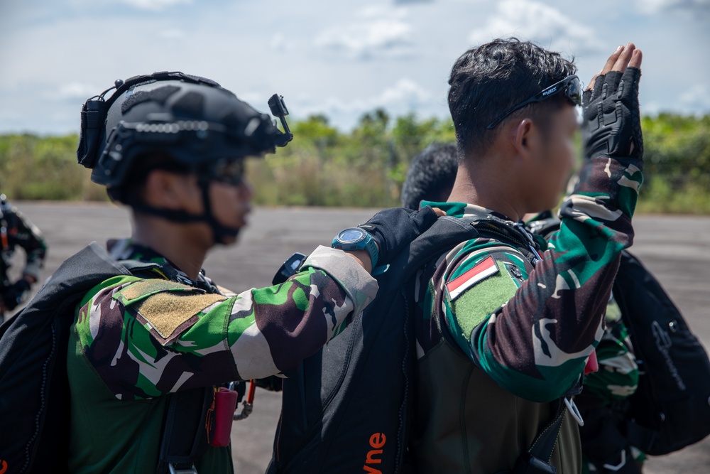 Garuda Shield holds it's annual exercise between the Indonesian National Armed Forces and U.S. Military