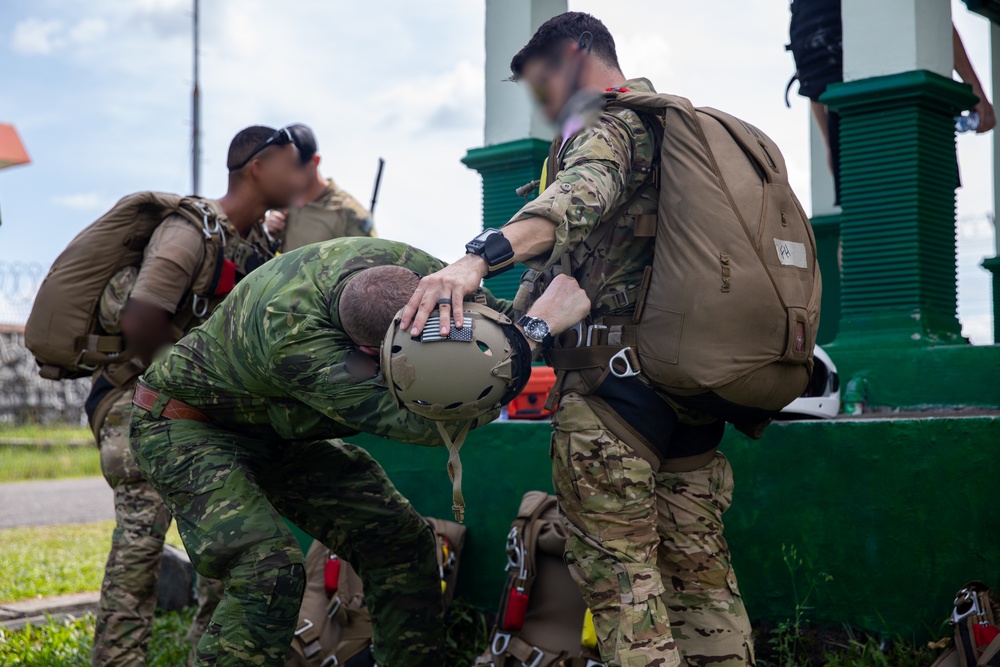 Garuda Shield holds it's annual exercise between the Indonesian National Armed Forces and U.S. Military