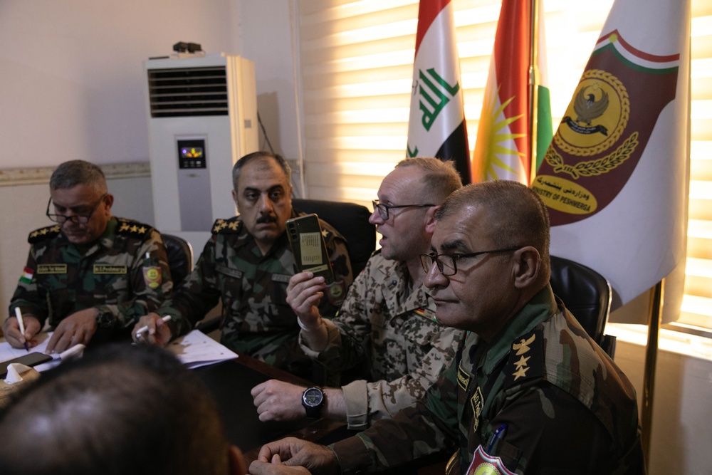 Coalition Forces instruct Information Operations Class