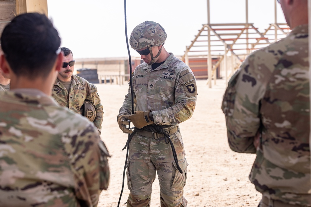 TSAAS Cadre Trains Soldiers