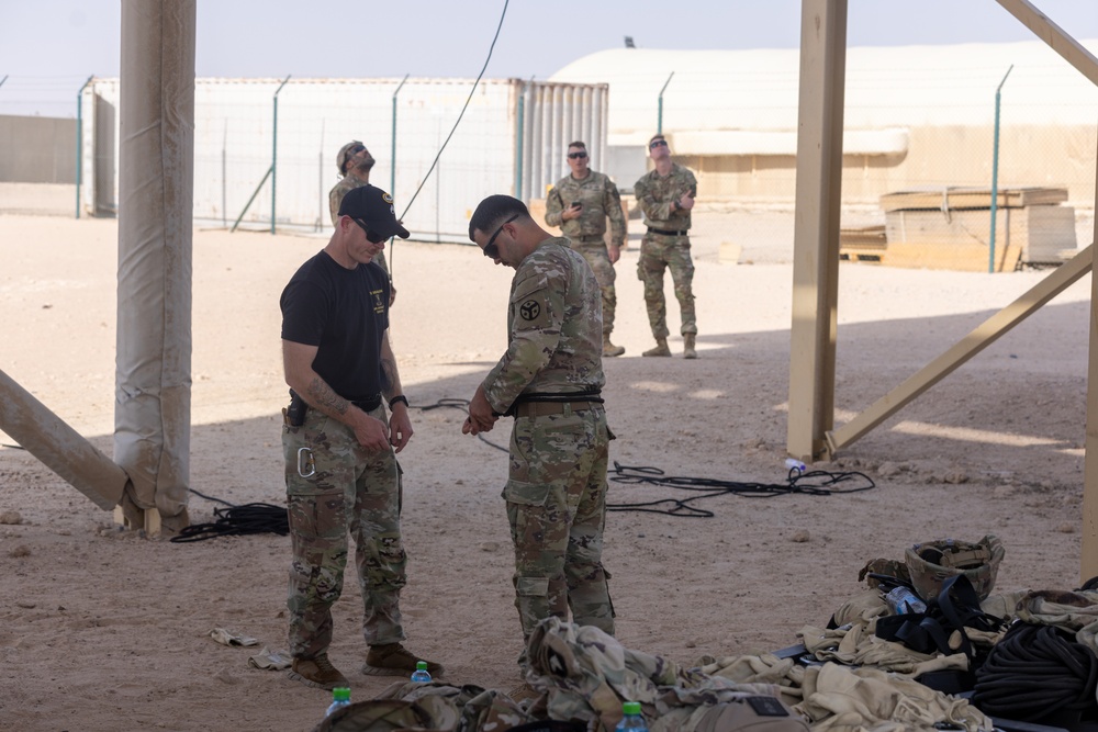 TSAAS Cadre Trains Soldiers