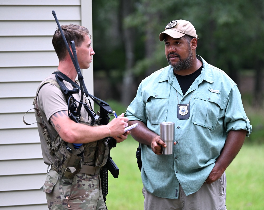 Civil Afffairs Students Take Part in Operation Sluss-Tiller Exercise
