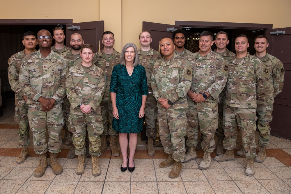 Sen. Ernst meets Airmen, Visits Innovation Force